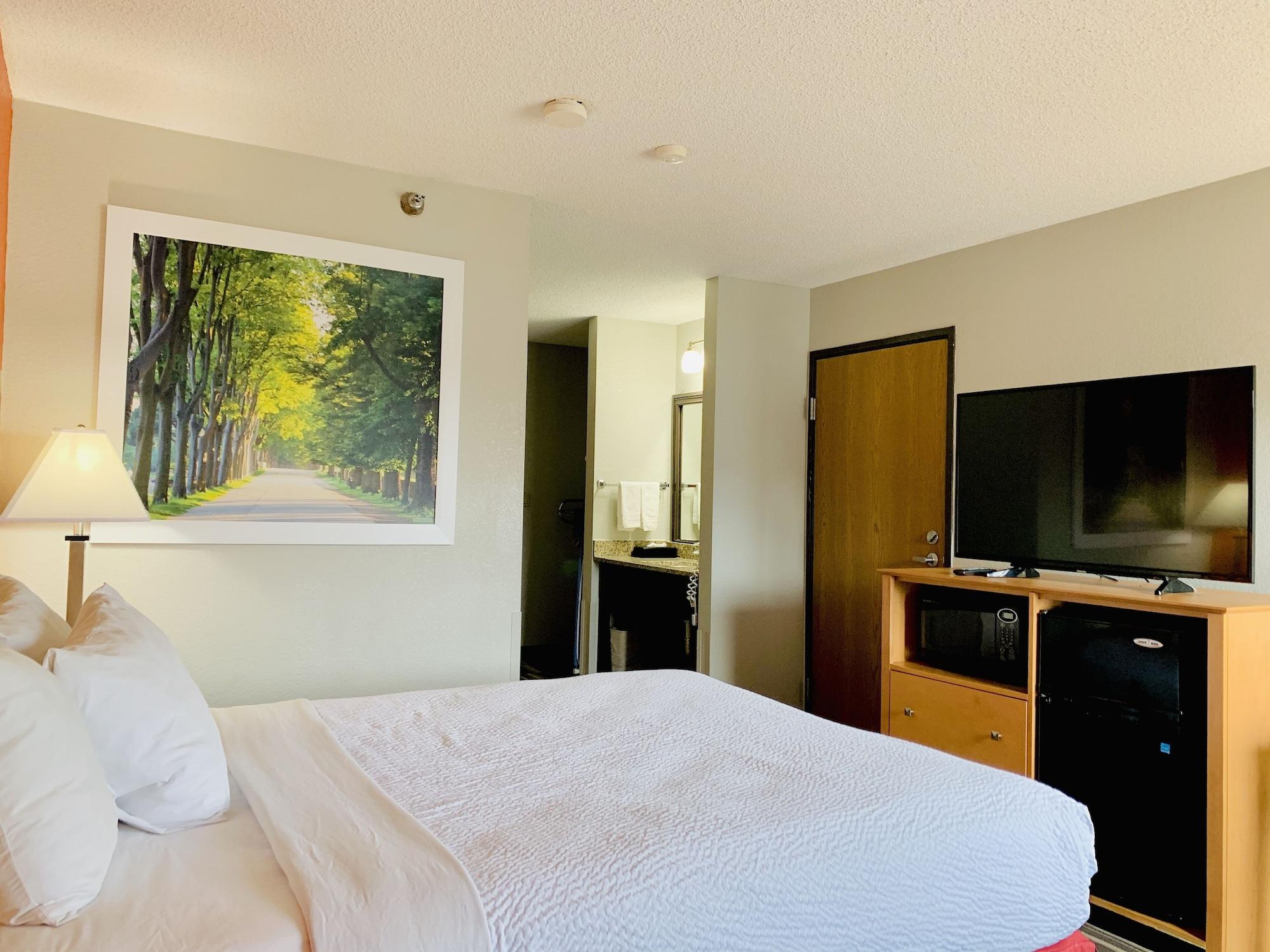 Days Inn By Wyndham Racine/Sturtevant Экстерьер фото