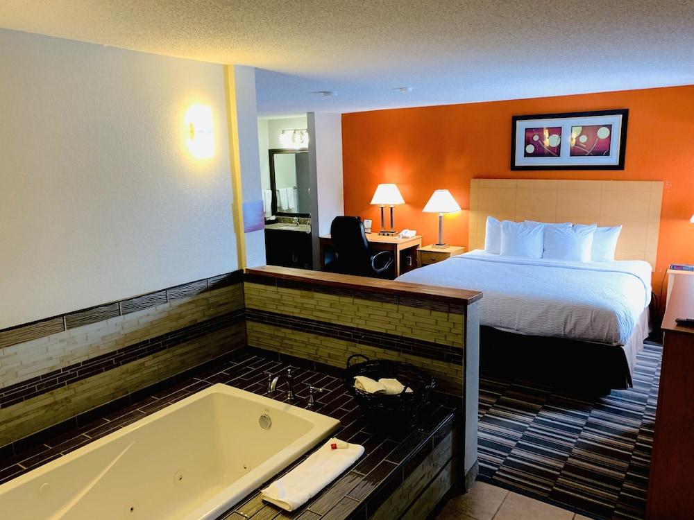 Days Inn By Wyndham Racine/Sturtevant Экстерьер фото
