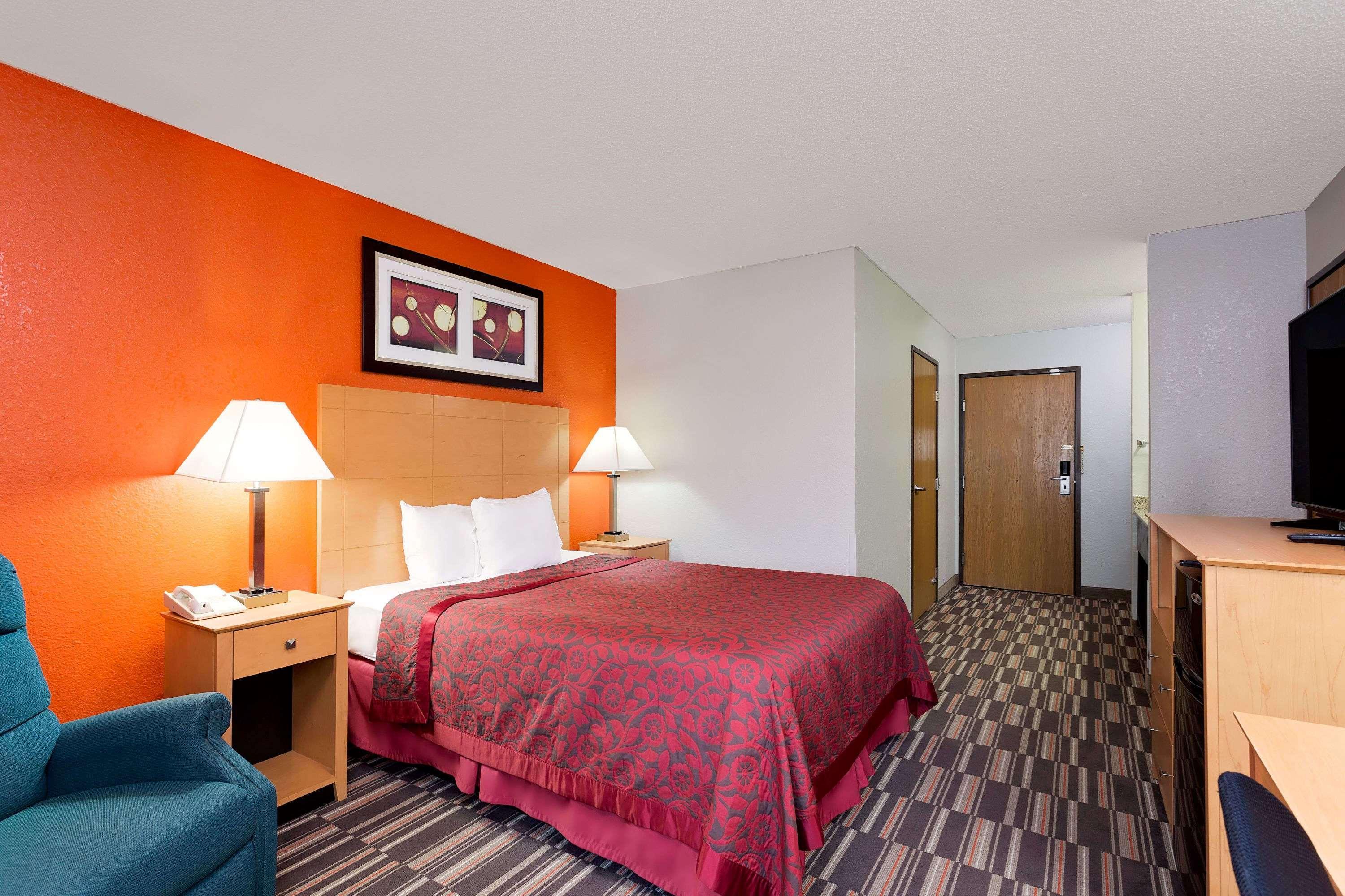 Days Inn By Wyndham Racine/Sturtevant Экстерьер фото