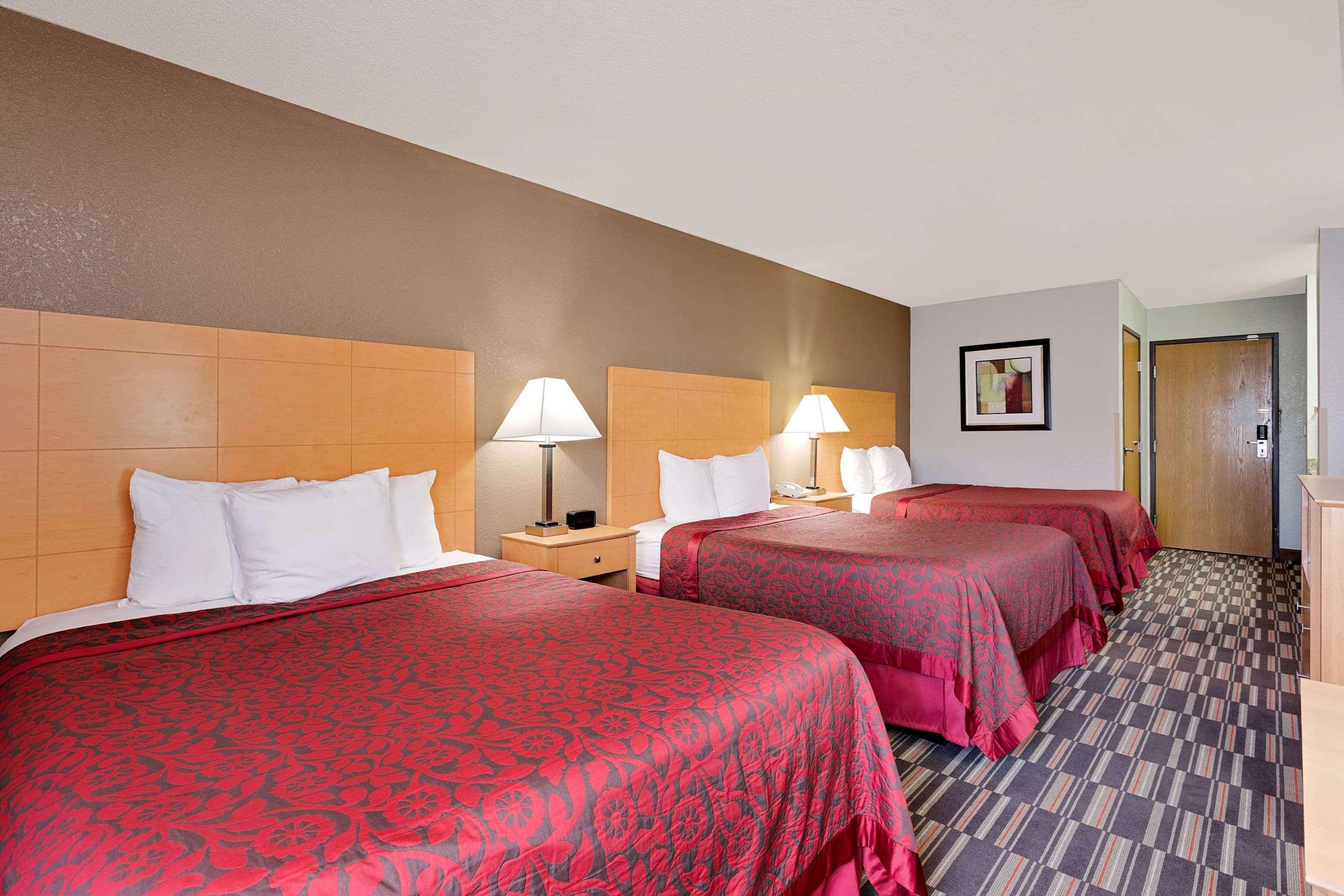 Days Inn By Wyndham Racine/Sturtevant Экстерьер фото